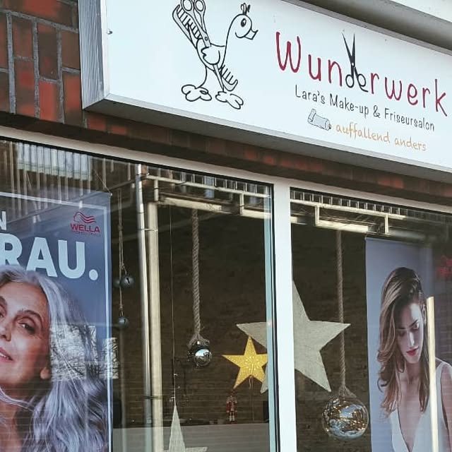 Schaufenster des Wunderwerk Friseursalons